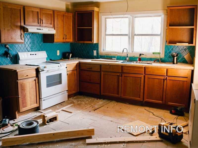 Покраска или обои: что выбрать для отделки стен в коридоре